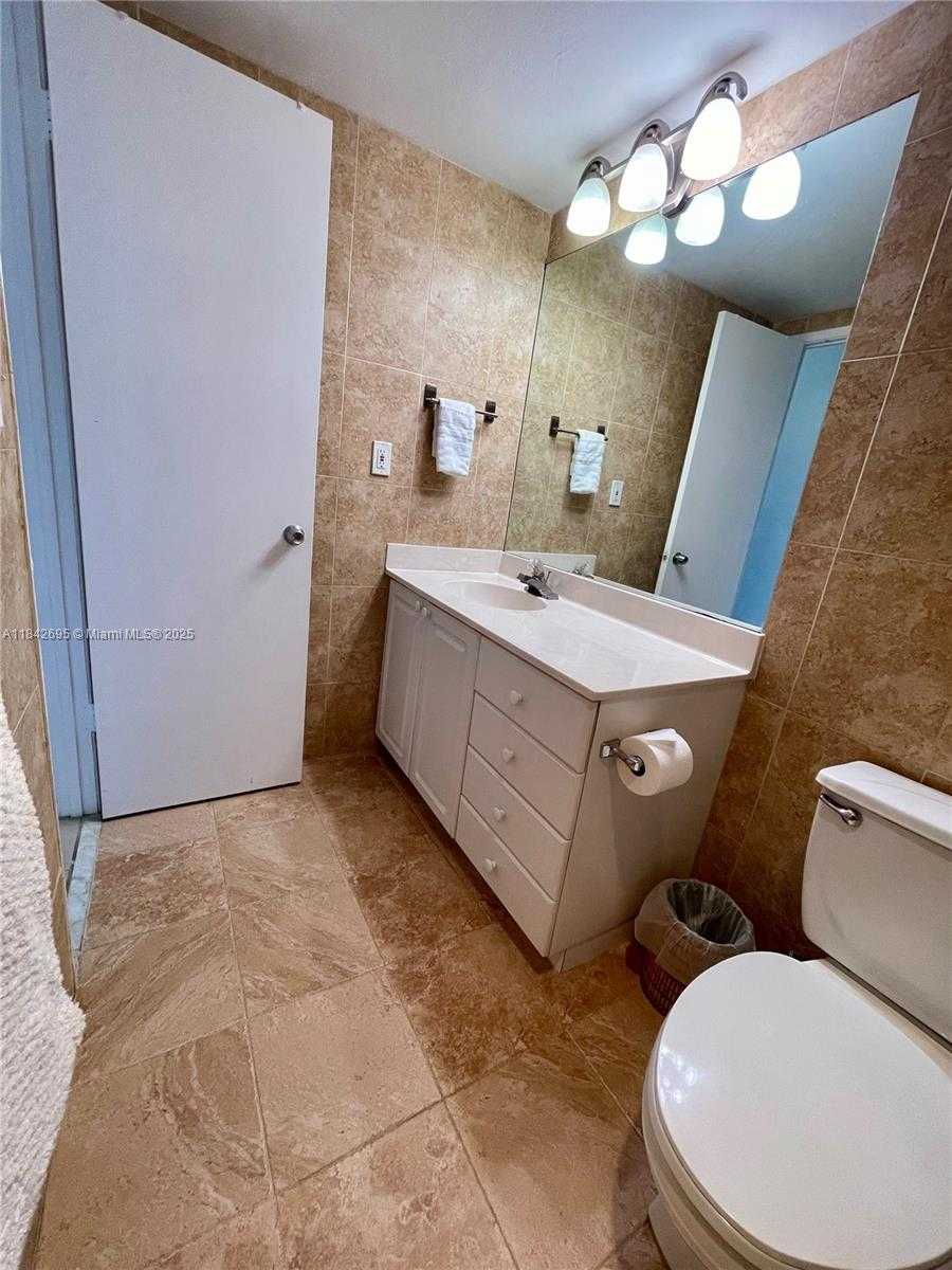 Small Image of 19390 COLLINS AVE #1405, Sunny Isles Beach Number 30