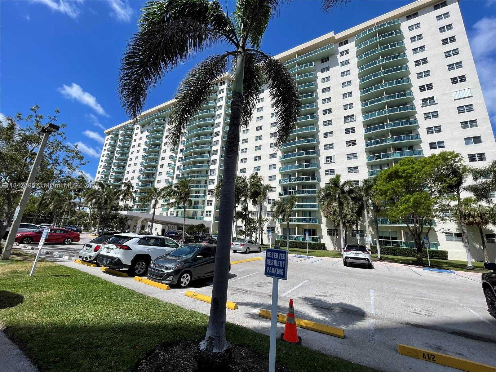 Small Image of 19390 COLLINS AVE #1405, Sunny Isles Beach Number 52