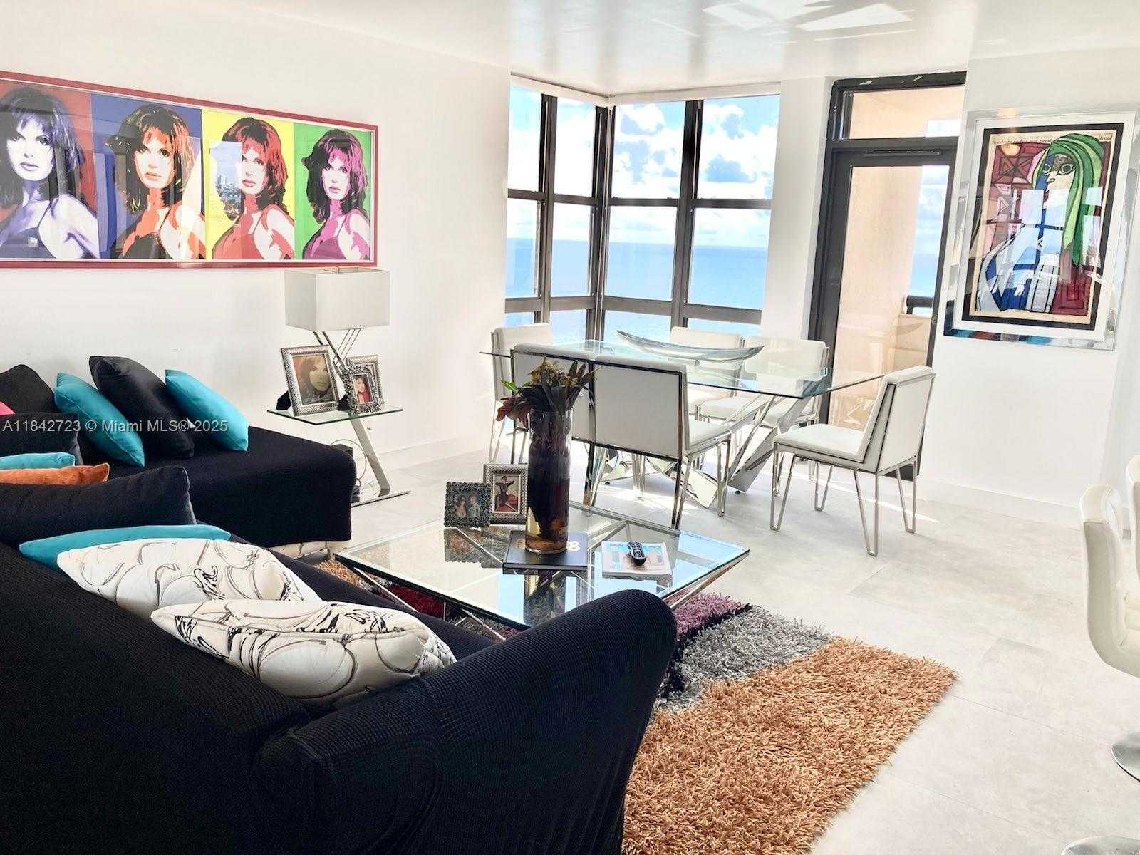 Small Image of 2555 COLLINS AVE #PH214, Miami Beach Number 3