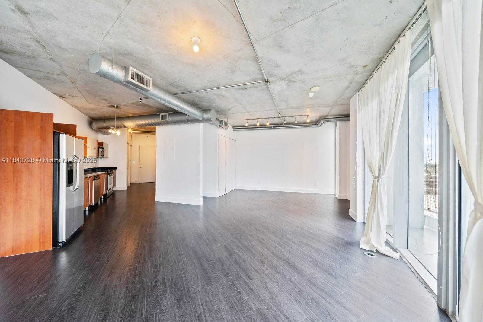 Small Image of 690 SOUTH WEST 1ST COURT #1001, Miami Number 7