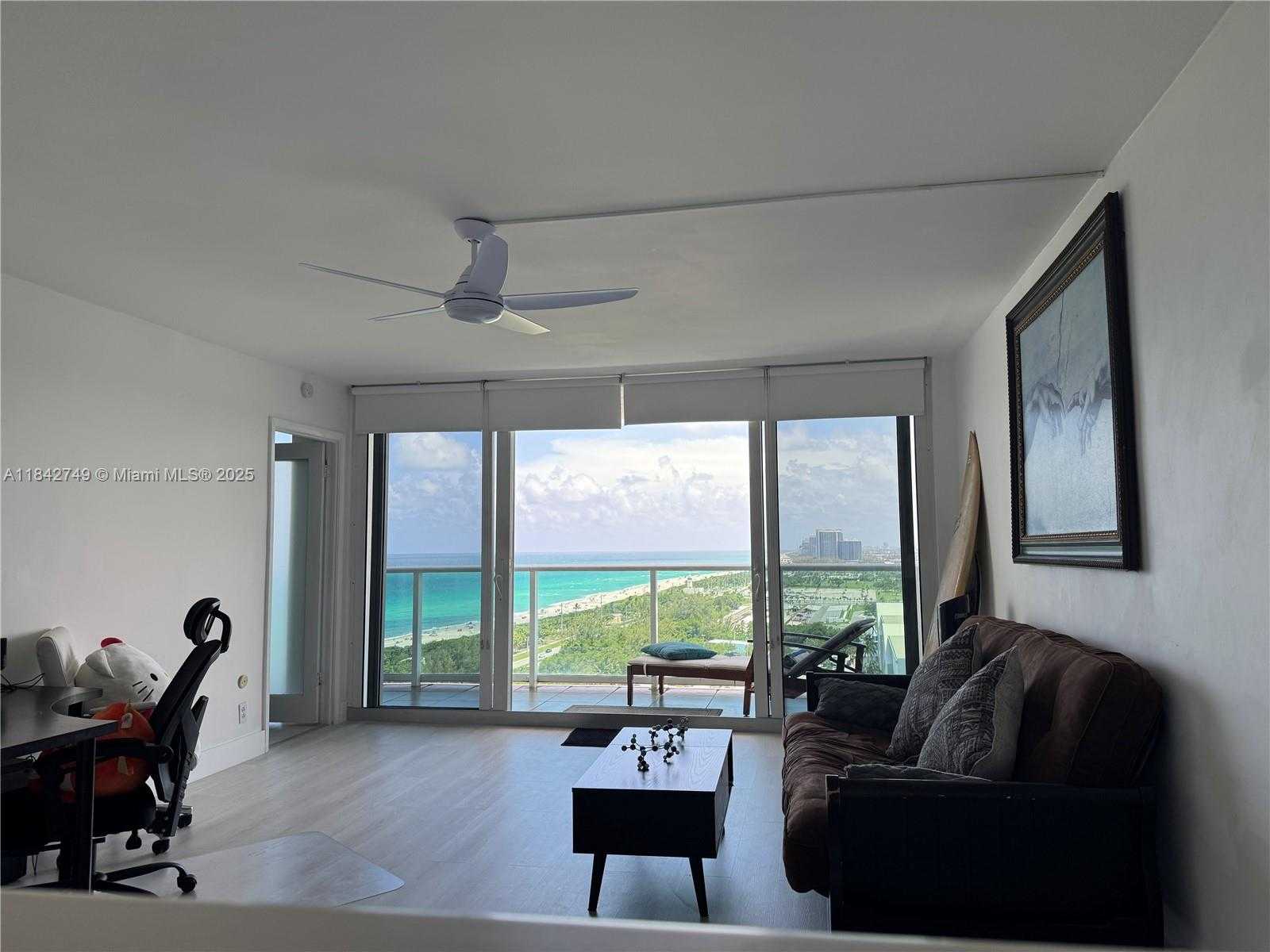 Small Image of 100 BAYVIEW DR #2023, Sunny Isles Beach Number 18
