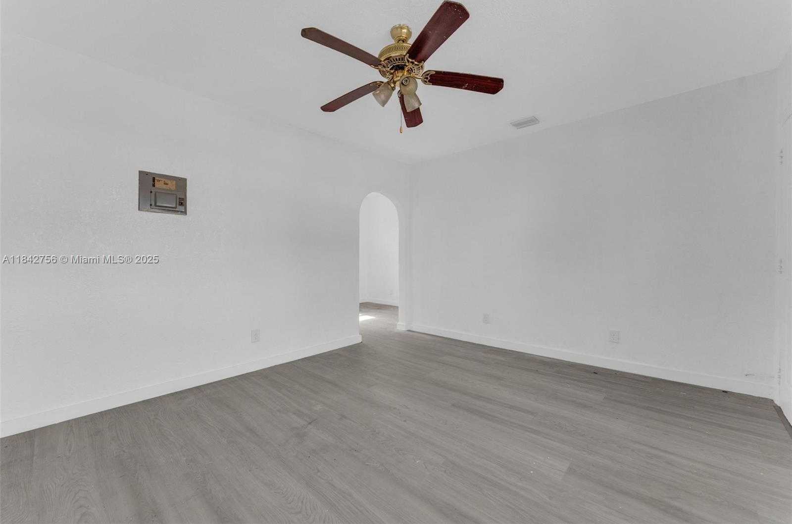 Small Image of 8096 NORTH WEST 4TH AVE, Miami Number 11