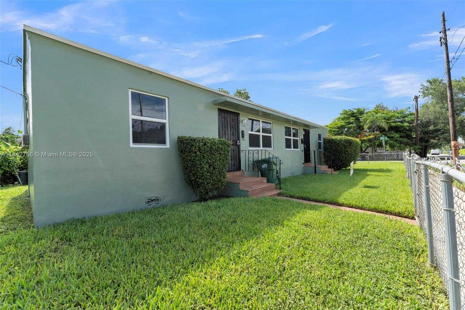 Small Image of 8096 NORTH WEST 4TH AVE, Miami Number 21