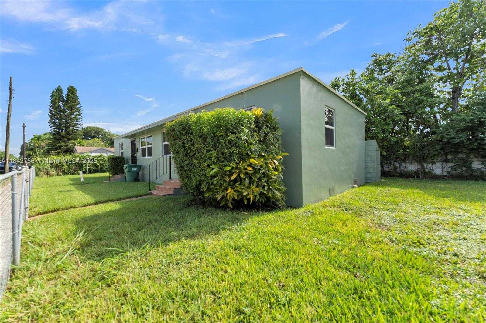 Small Image of 8096 NORTH WEST 4TH AVE, Miami Number 22