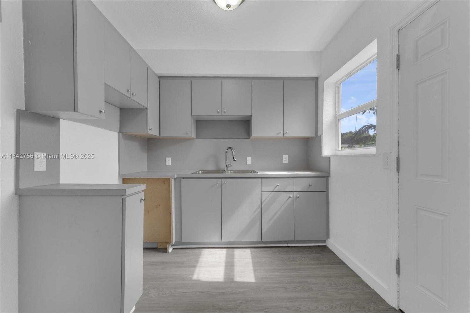 Small Image of 8096 NORTH WEST 4TH AVE, Miami Number 3
