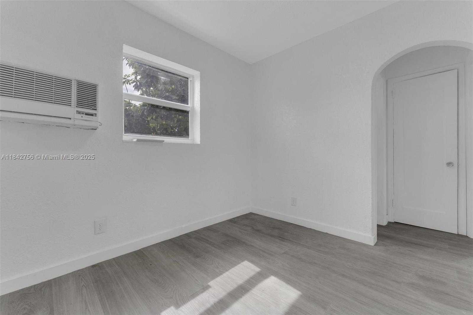 Small Image of 8096 NORTH WEST 4TH AVE, Miami Number 9