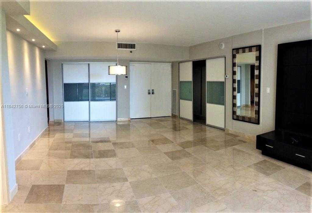 Small Image of 9 ISLAND AVE #410, Miami Beach Number 10
