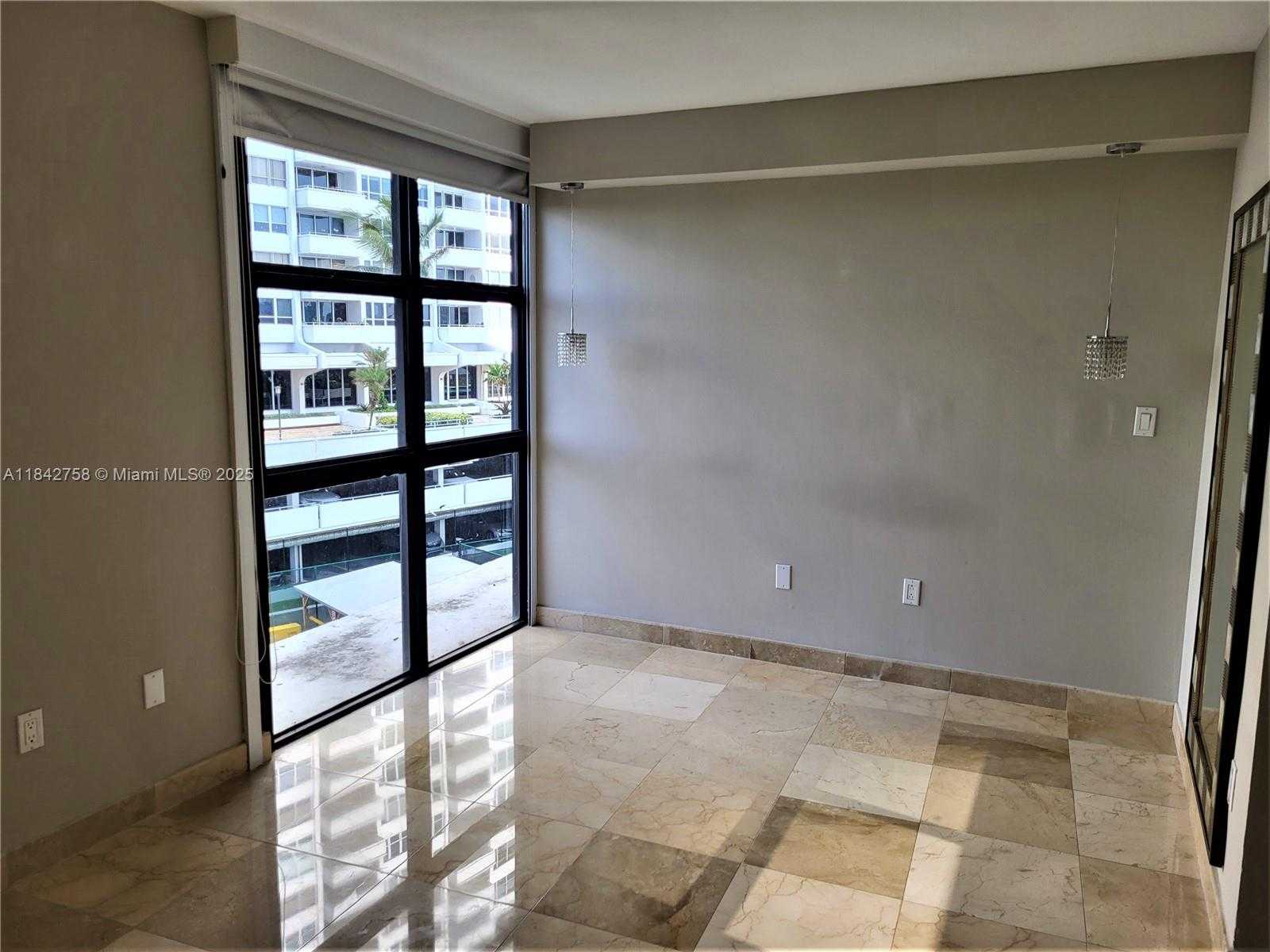 Small Image of 9 ISLAND AVE #410, Miami Beach Number 13