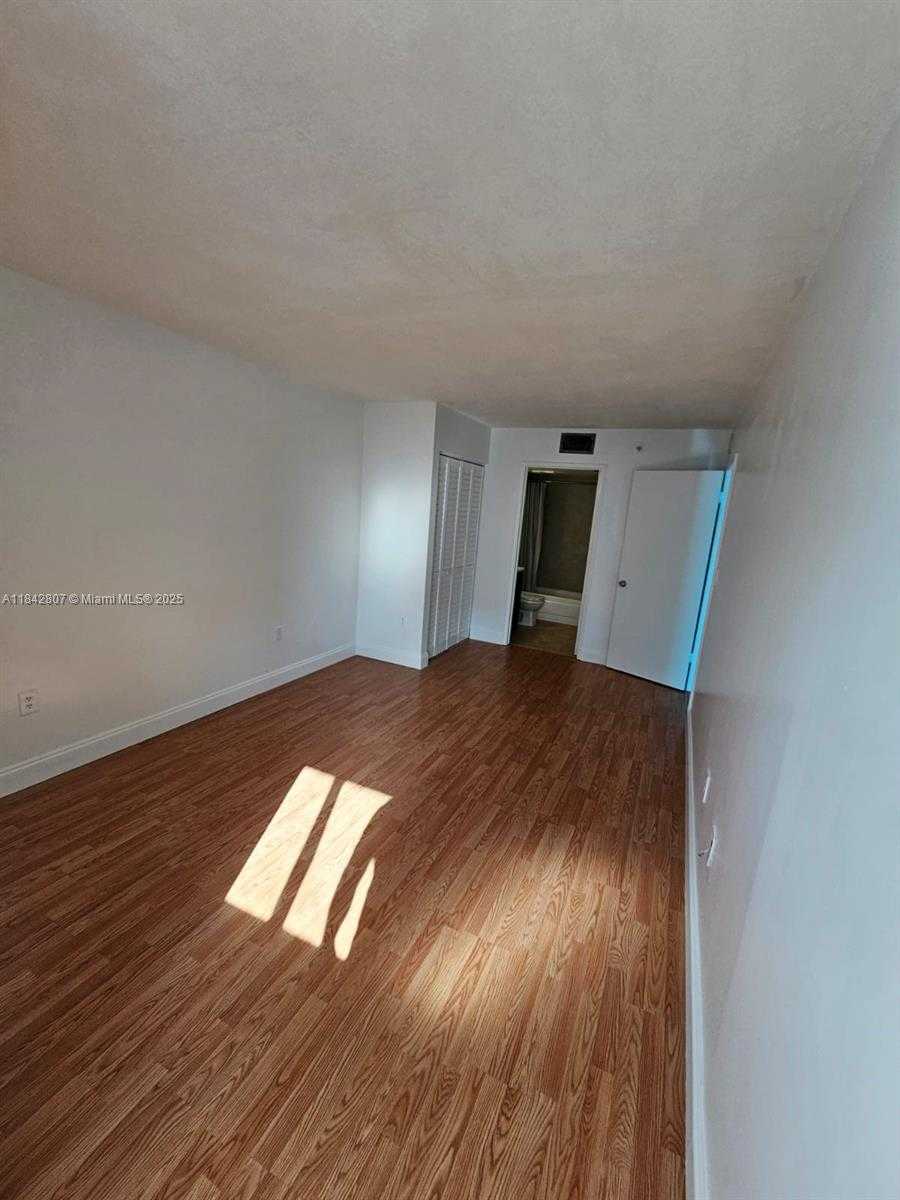 Small Image of 800 NORTH MIAMI AVE #E1202, Miami Number 2