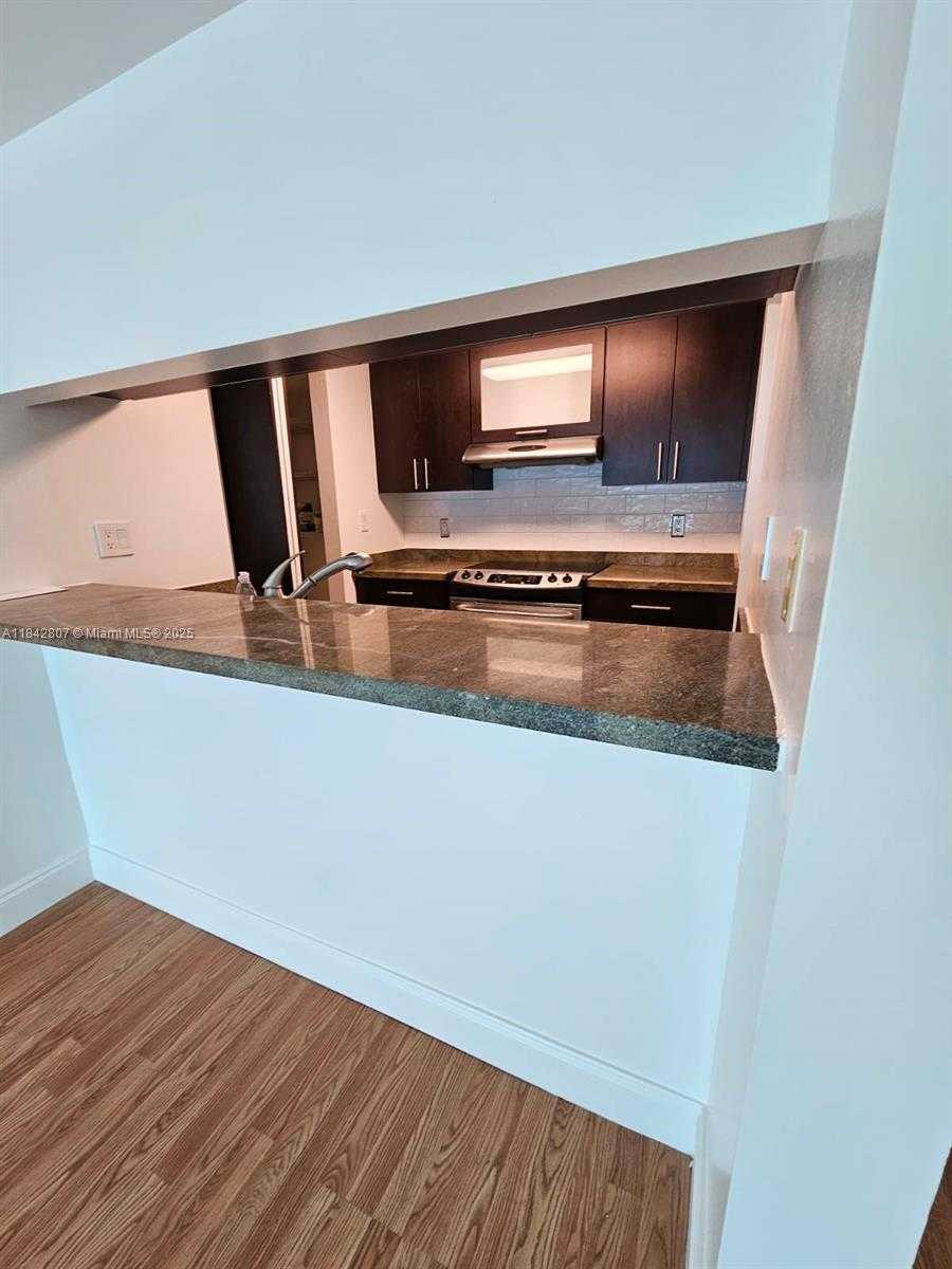 Small Image of 800 NORTH MIAMI AVE #E1202, Miami Number 4