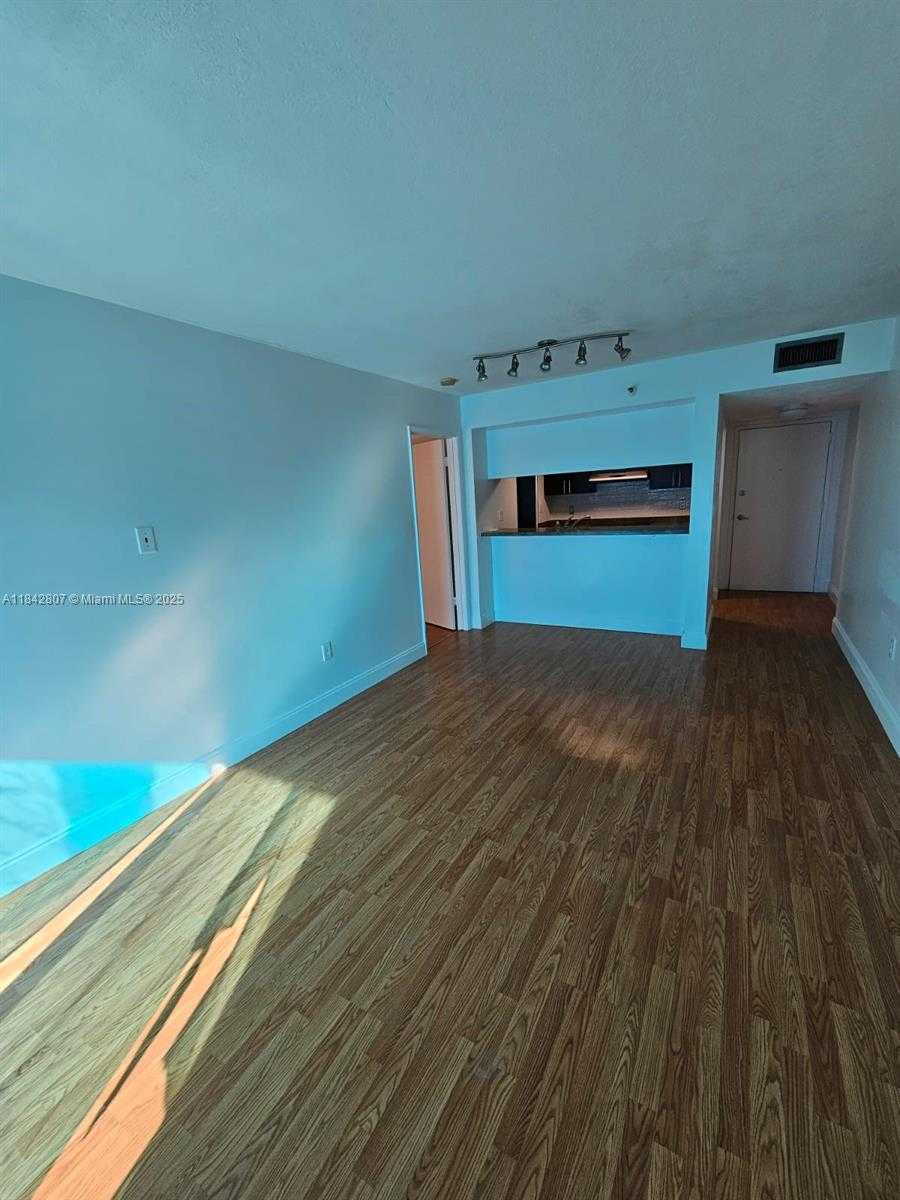 Small Image of 800 NORTH MIAMI AVE #E1202, Miami Number 6