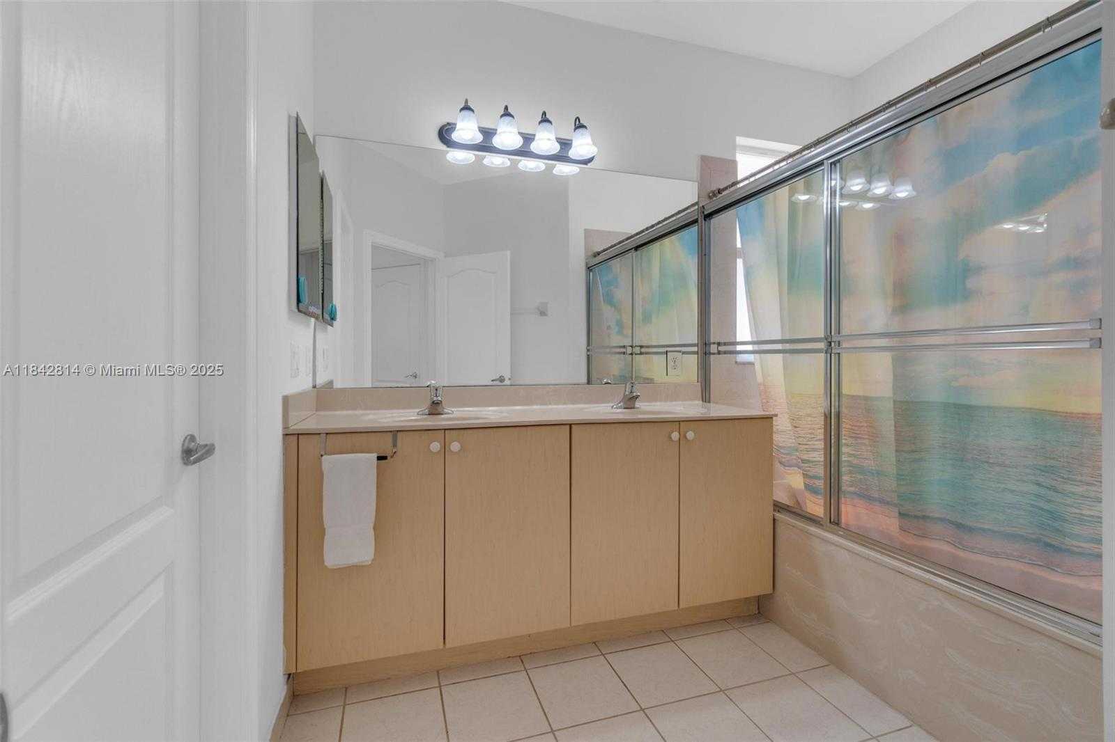 Small Image of 3920 NORTH EAST 13TH DR, Homestead Number 17