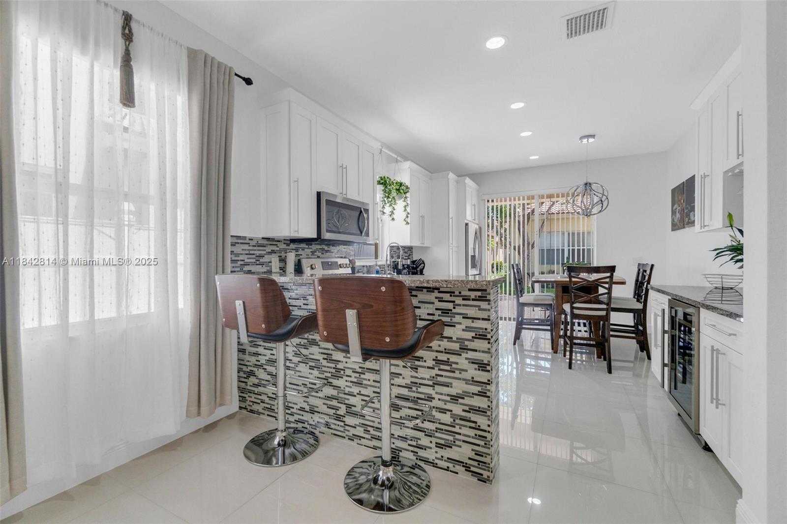 Small Image of 3920 NORTH EAST 13TH DR, Homestead Number 9