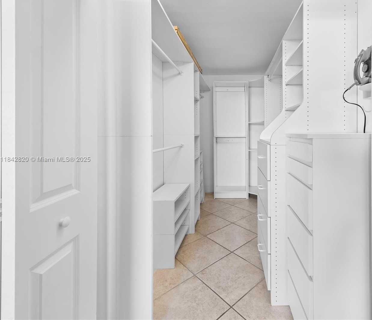 Small Image of 2555 COLLINS AVE #2306, Miami Beach Number 27