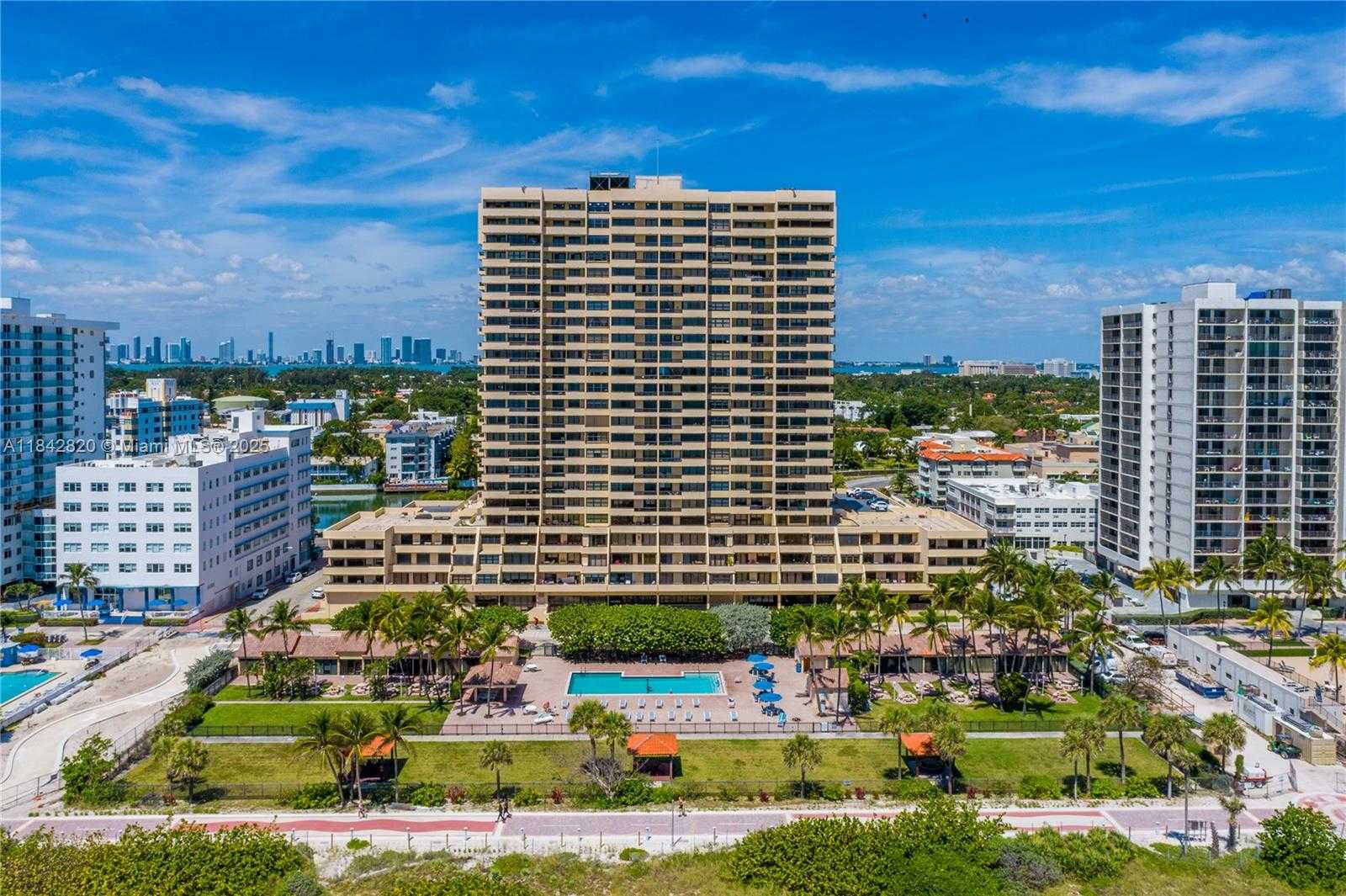 Small Image of 2555 COLLINS AVE #2306, Miami Beach Number 33