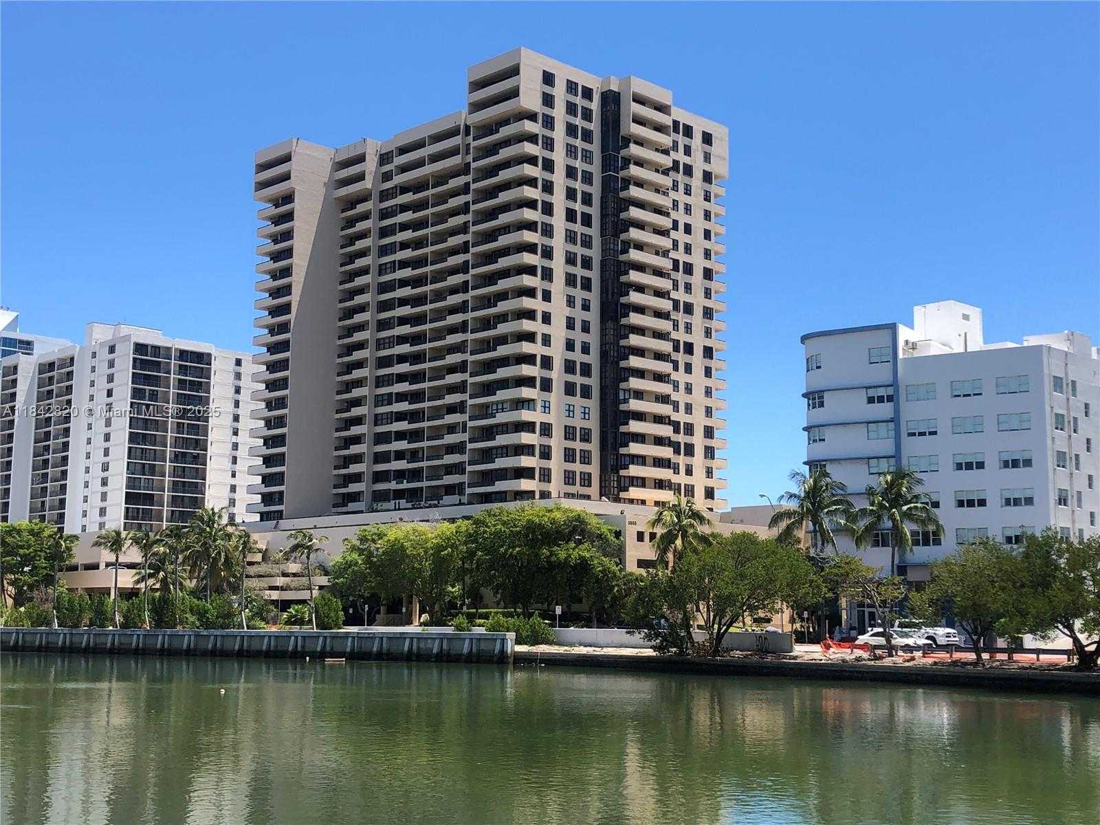 Small Image of 2555 COLLINS AVE #2306, Miami Beach Number 54