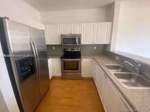 Small Image of 5470 NORTH WEST 107TH AVE #805, Doral Number 6