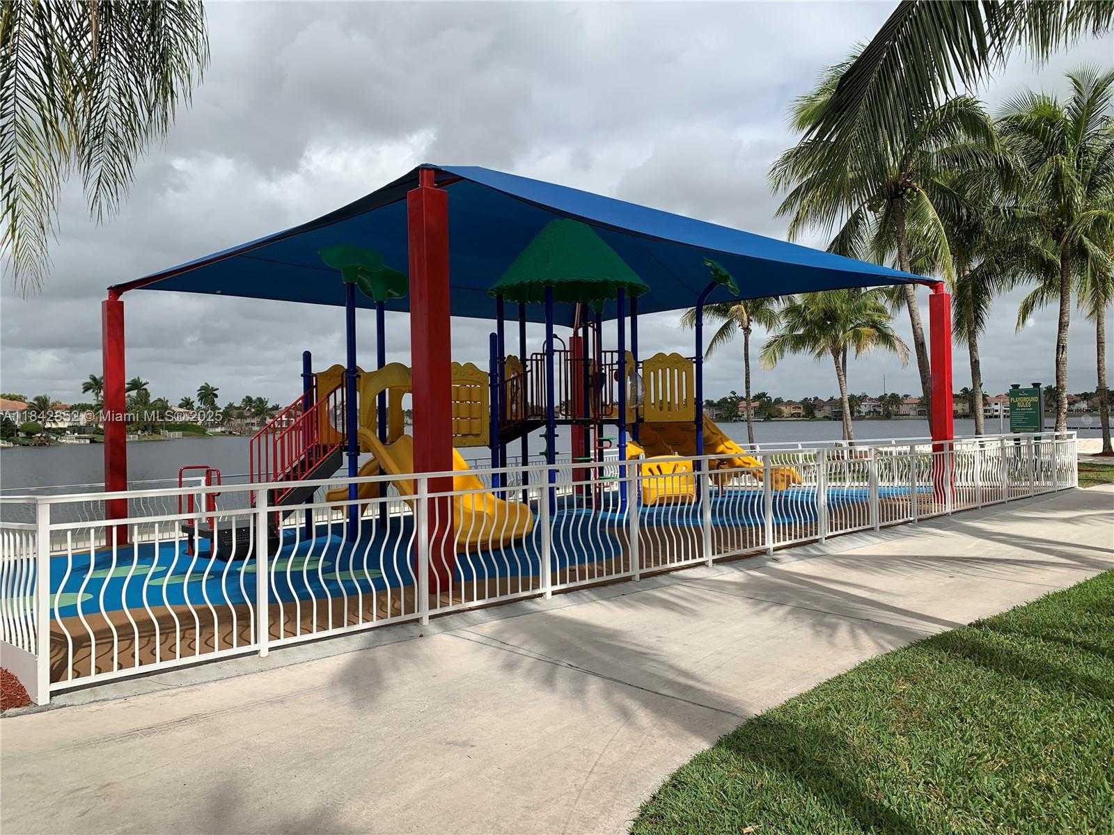 Small Image of 10730 NORTH WEST 66TH ST #305, Doral Number 20
