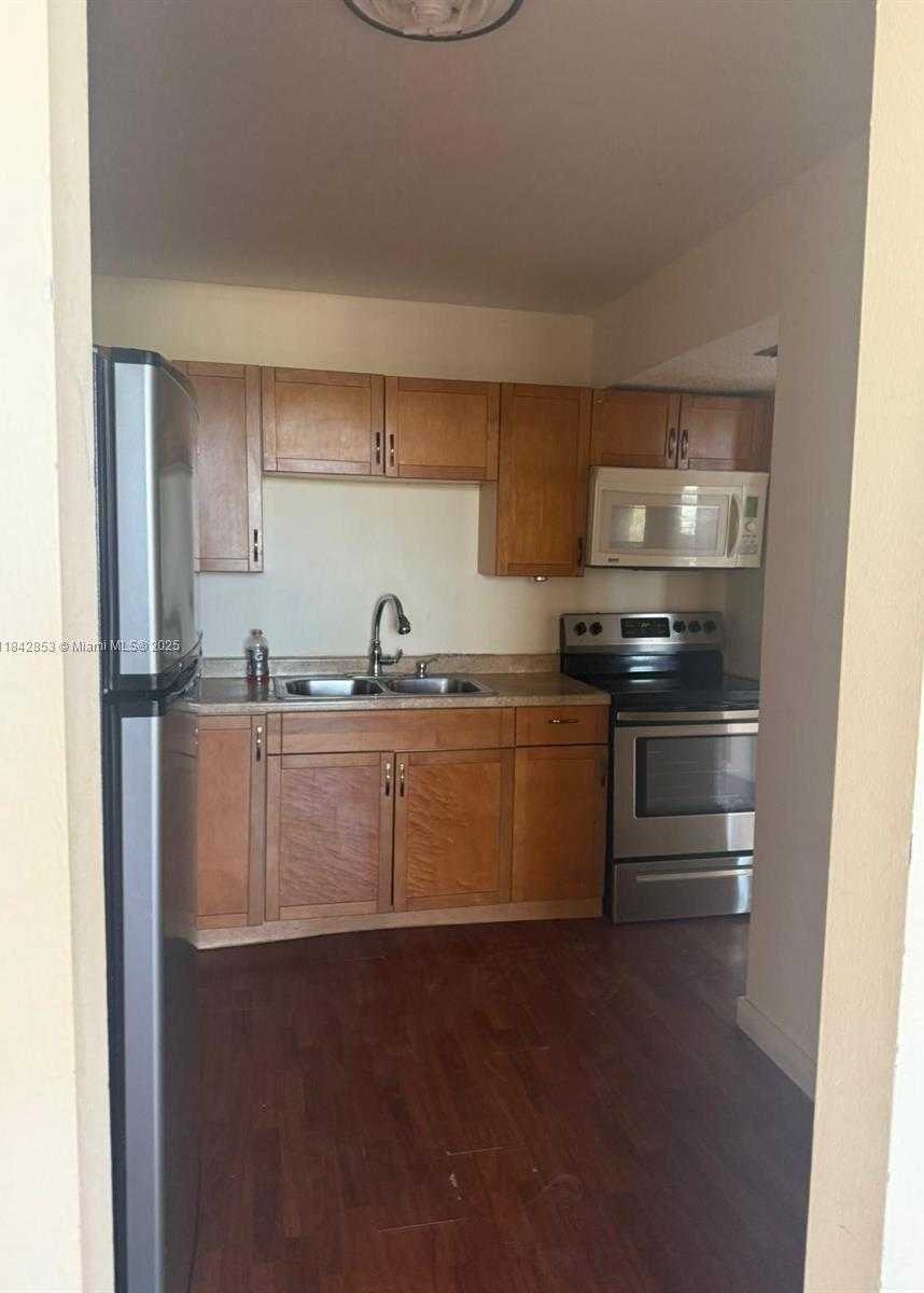 Small Image of 2025 NORTH EAST 164TH ST #818, North Miami Beach Number 3