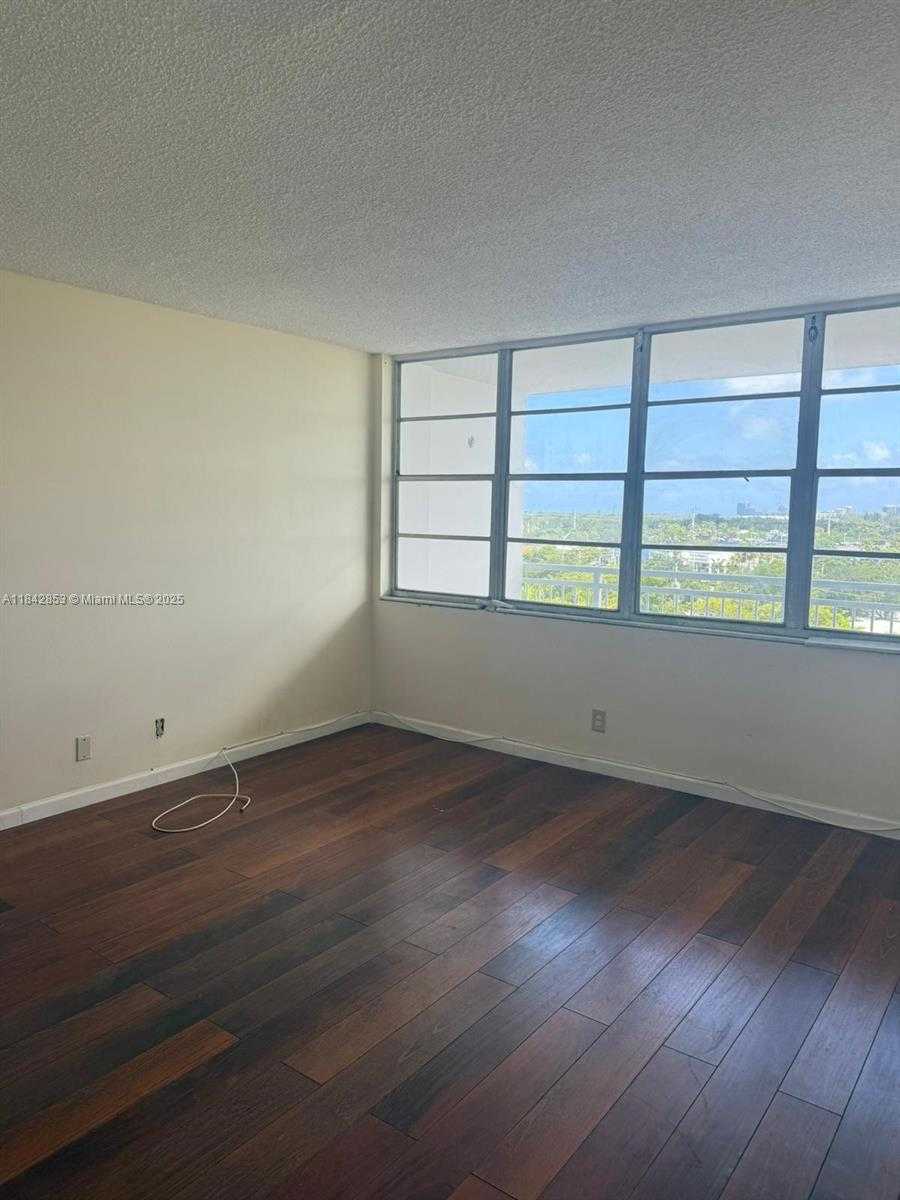 Small Image of 2025 NORTH EAST 164TH ST #818, North Miami Beach Number 4