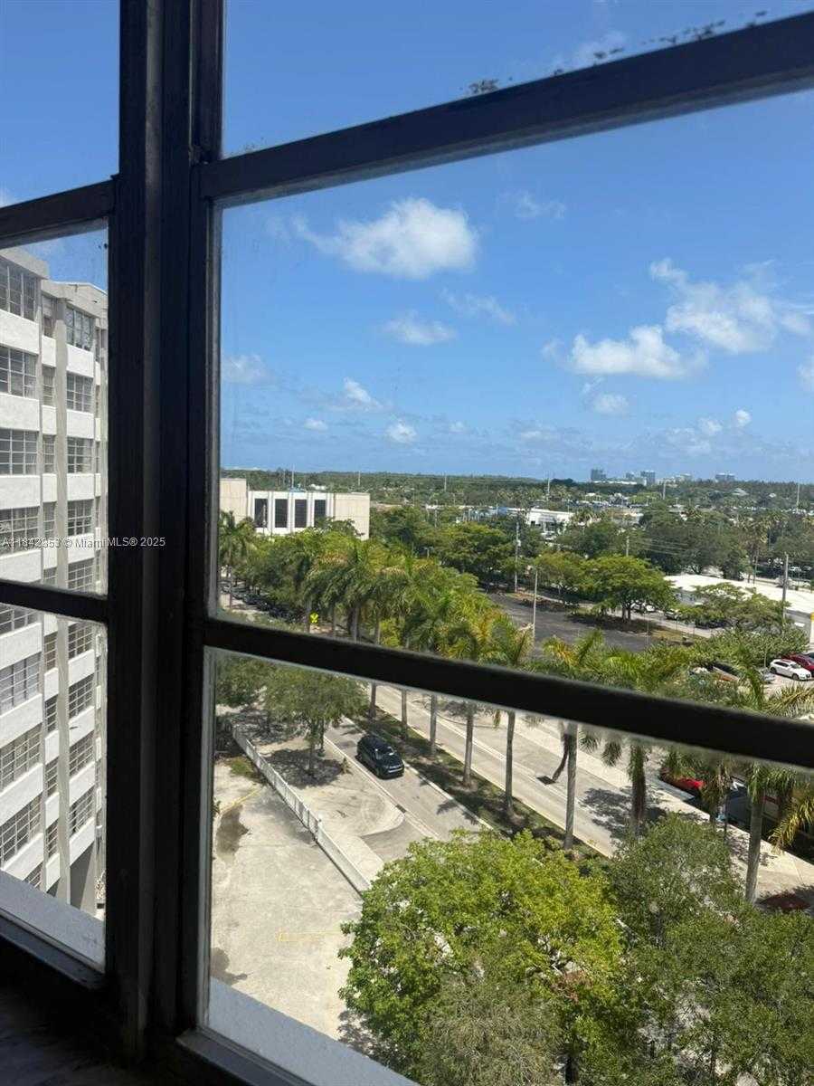 Small Image of 2025 NORTH EAST 164TH ST #818, North Miami Beach Number 6