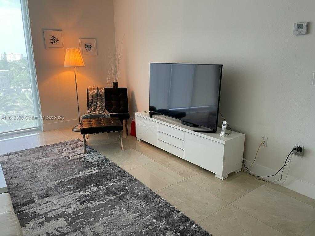 Small Image of 10275 COLLINS AVE #630, Bal Harbour Number 3