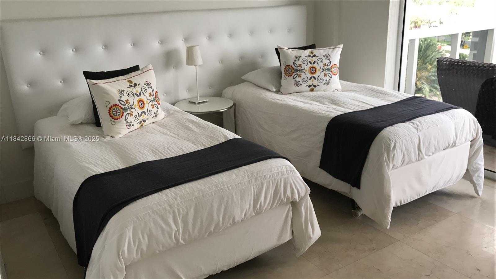 Small Image of 10275 COLLINS AVE #630, Bal Harbour Number 4