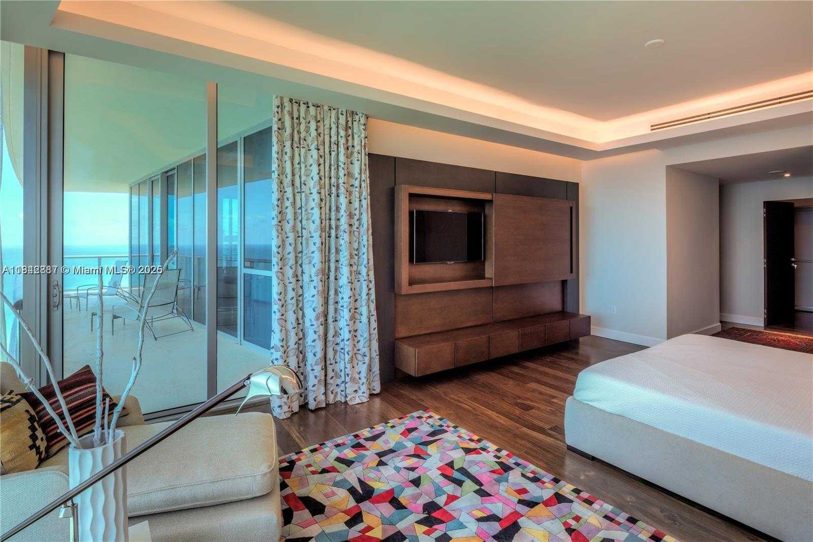 Small Image of 17001 COLLINS AVE #4301, Sunny Isles Beach Number 16