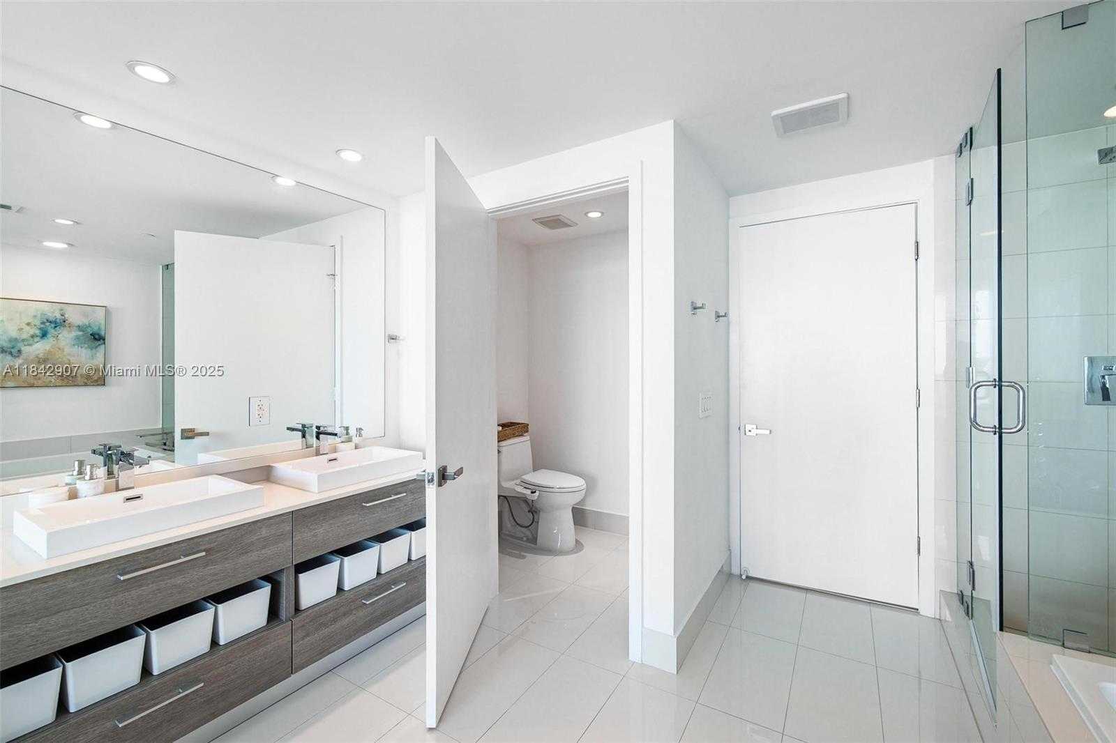 Small Image of 650 NORTH EAST 32ND ST #2101, Miami Number 11