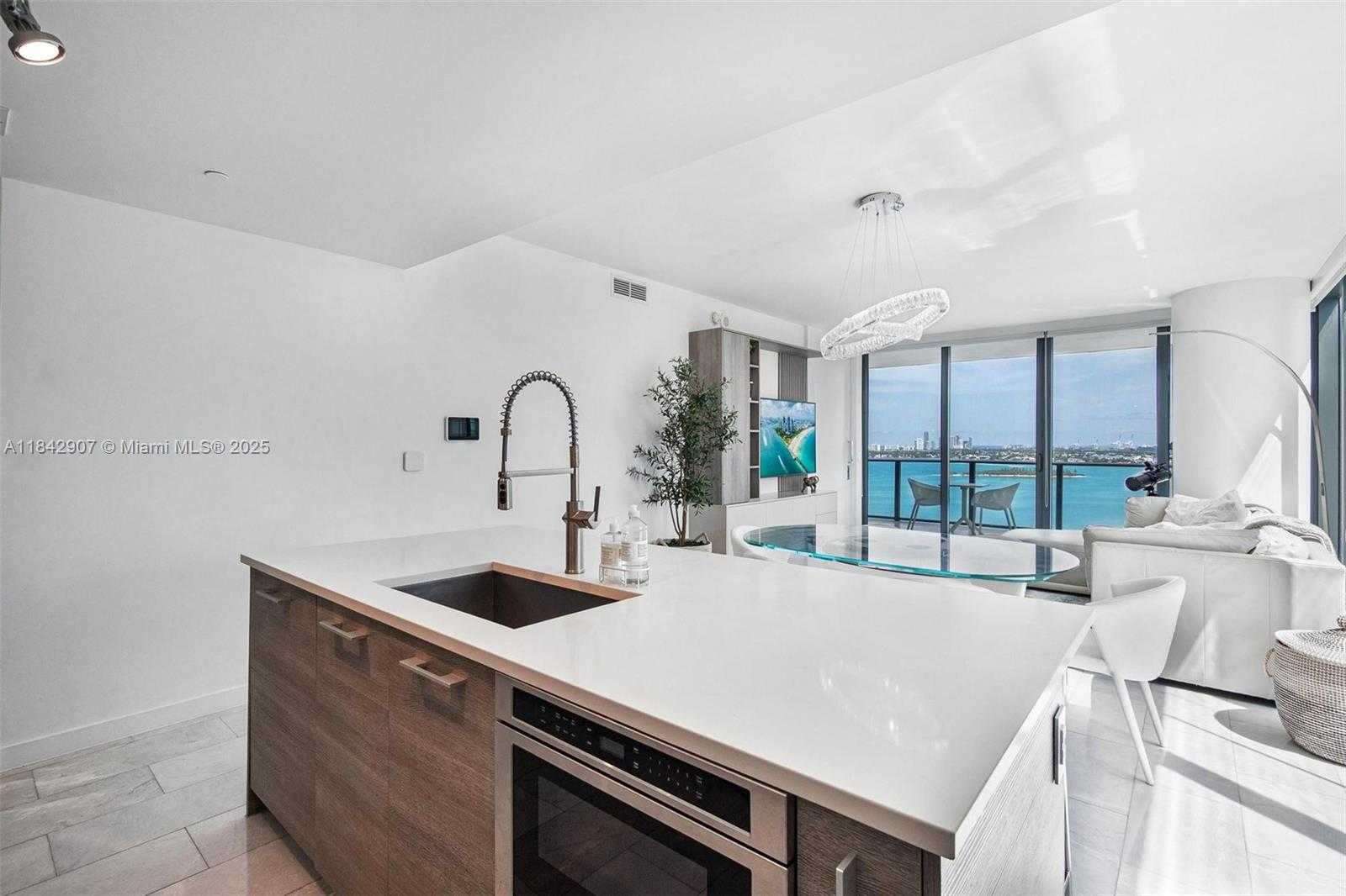 Small Image of 650 NORTH EAST 32ND ST #2101, Miami Number 17