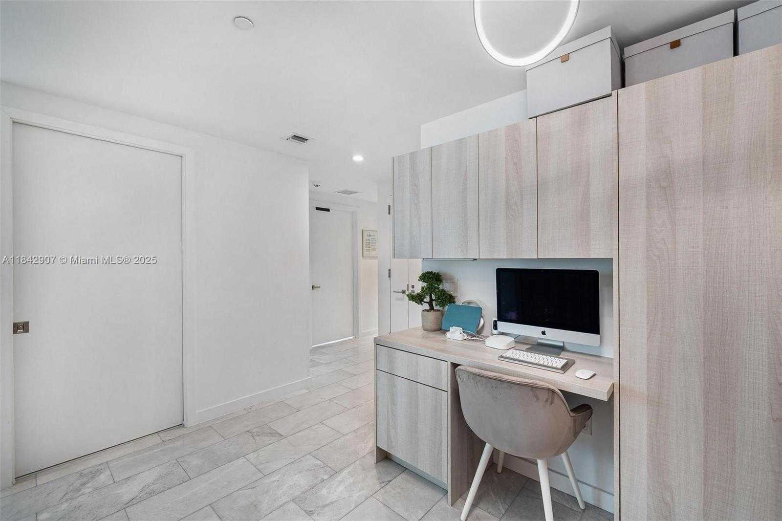 Small Image of 650 NORTH EAST 32ND ST #2101, Miami Number 21