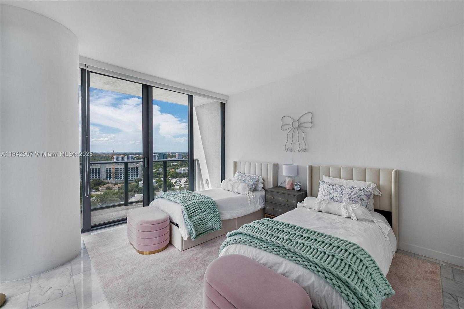 Small Image of 650 NORTH EAST 32ND ST #2101, Miami Number 31