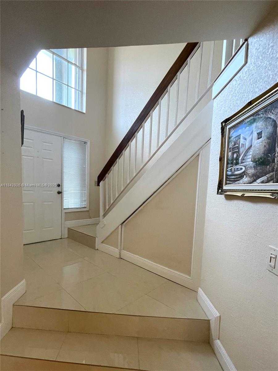 Small Image of 10290 SOUTH WEST 139TH CT, Miami Number 16