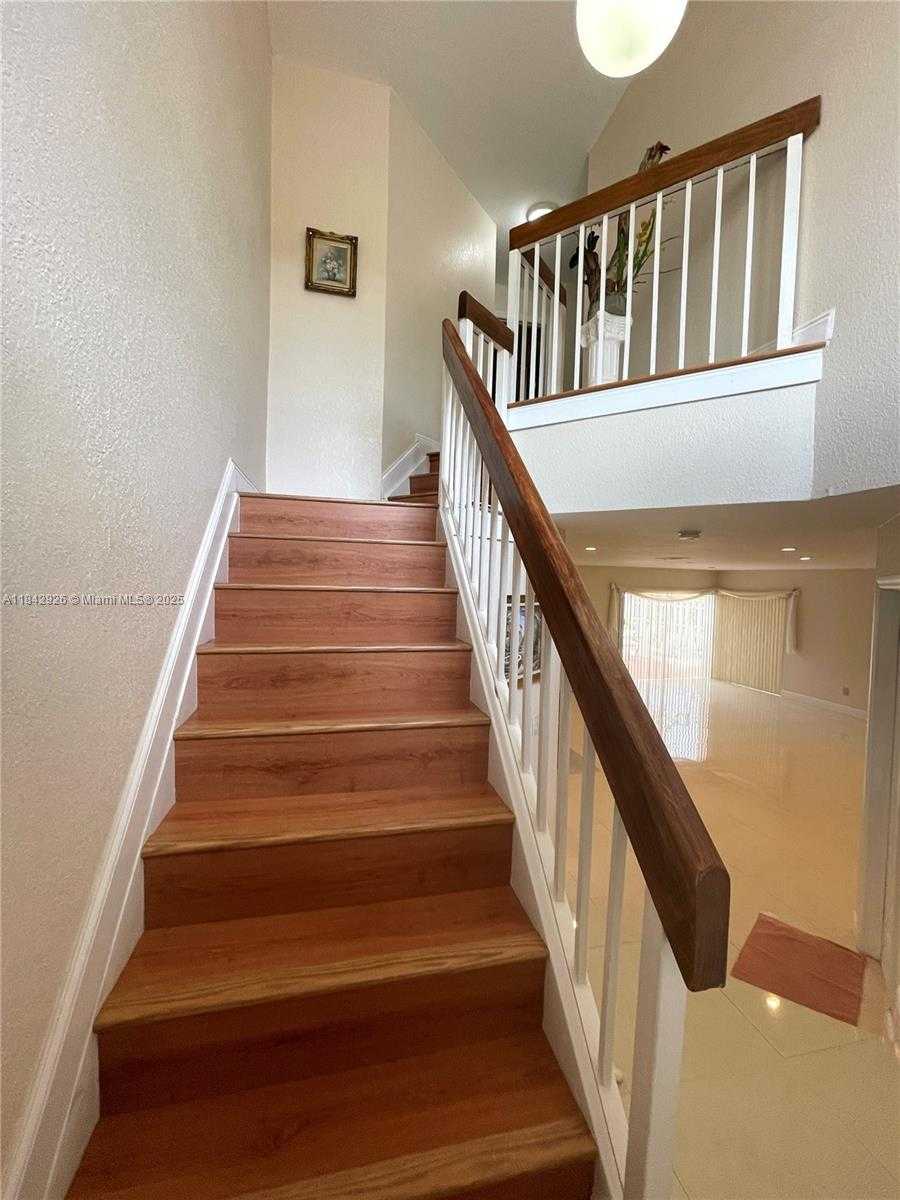 Small Image of 10290 SOUTH WEST 139TH CT, Miami Number 17