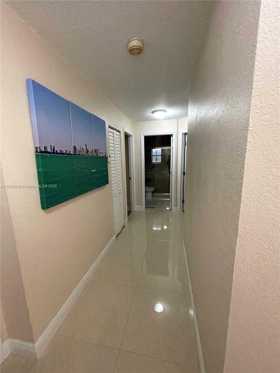 Small Image of 10290 SOUTH WEST 139TH CT, Miami Number 19