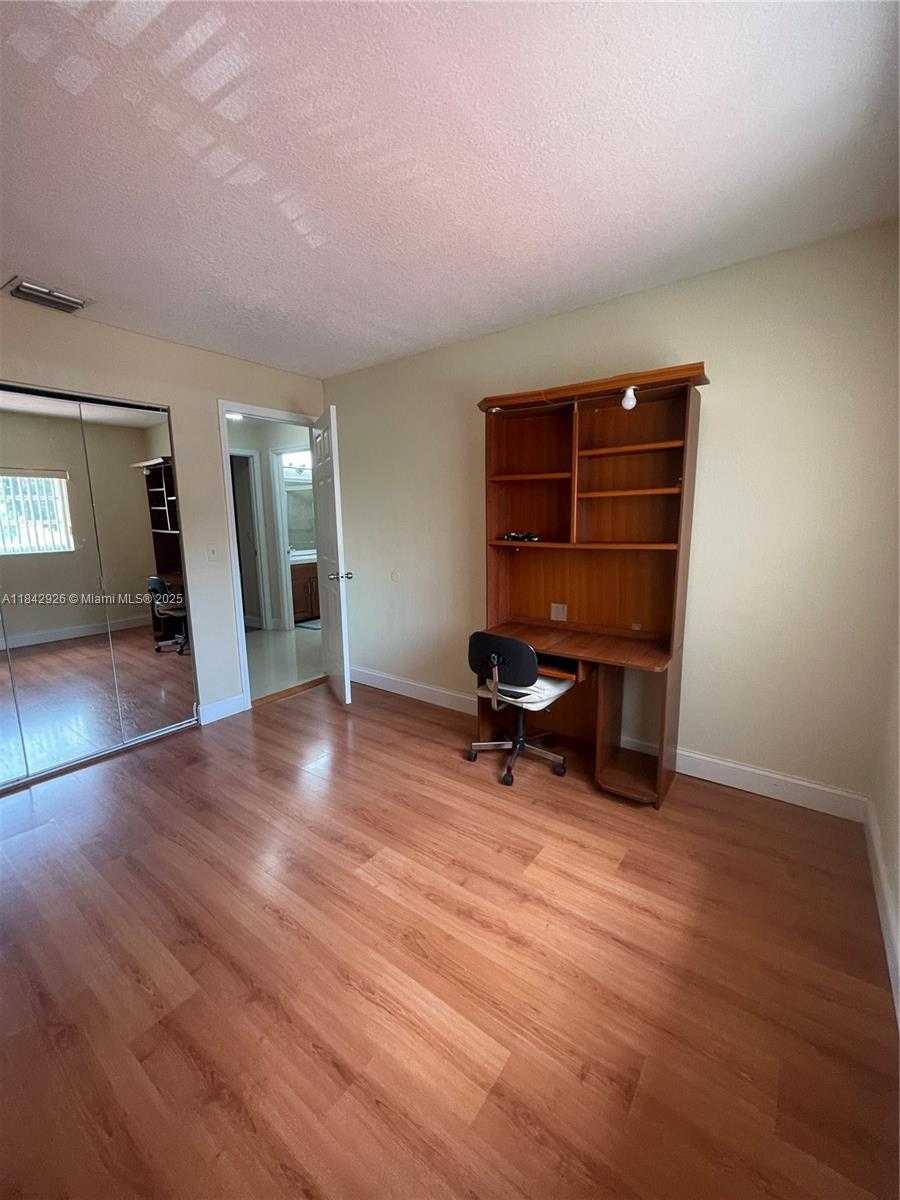 Small Image of 10290 SOUTH WEST 139TH CT, Miami Number 33