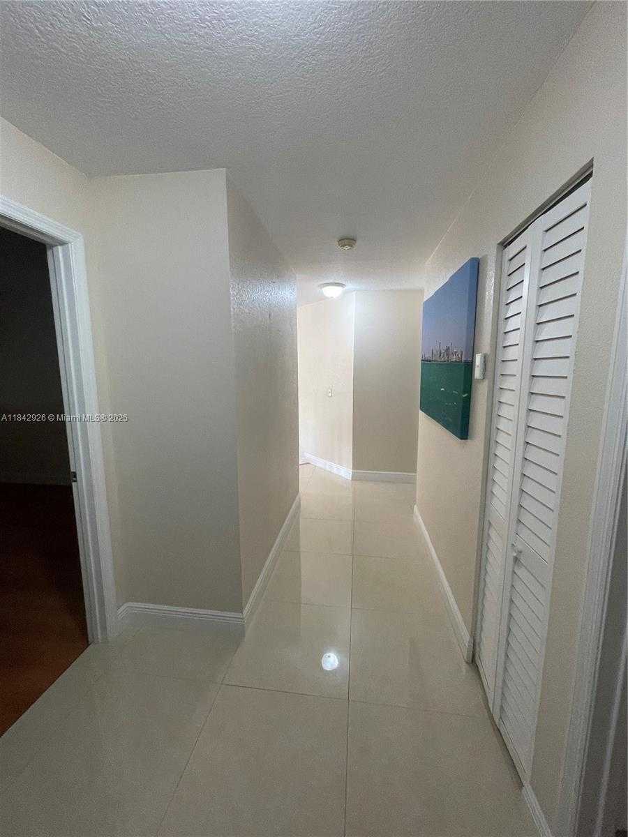 Small Image of 10290 SOUTH WEST 139TH CT, Miami Number 35