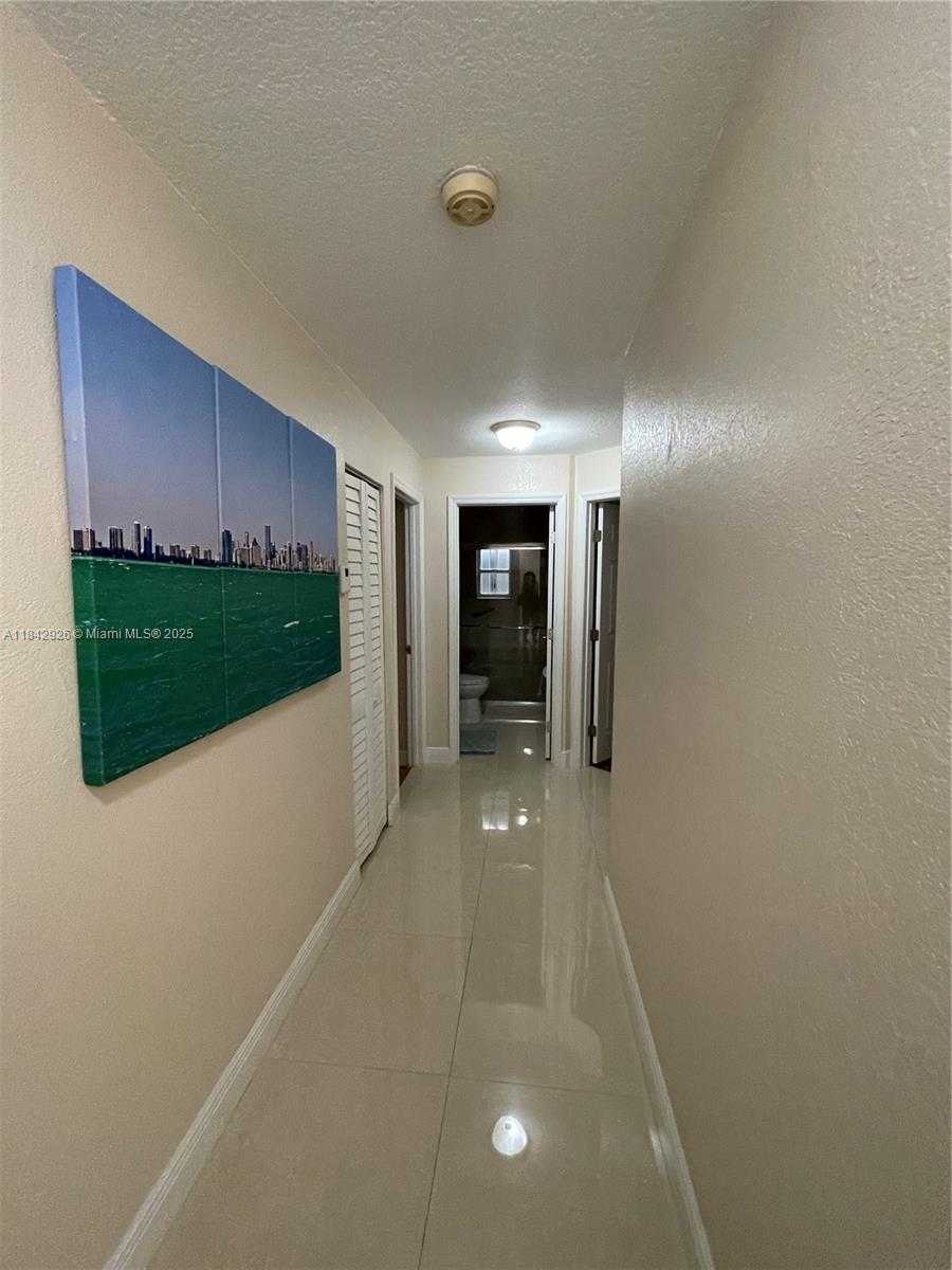 Small Image of 10290 SOUTH WEST 139TH CT, Miami Number 36