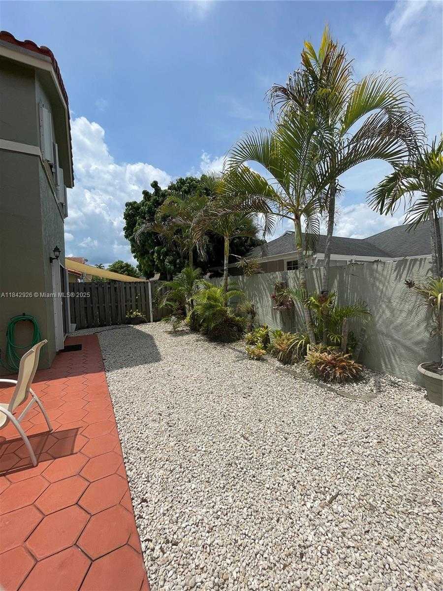 Small Image of 10290 SOUTH WEST 139TH CT, Miami Number 38