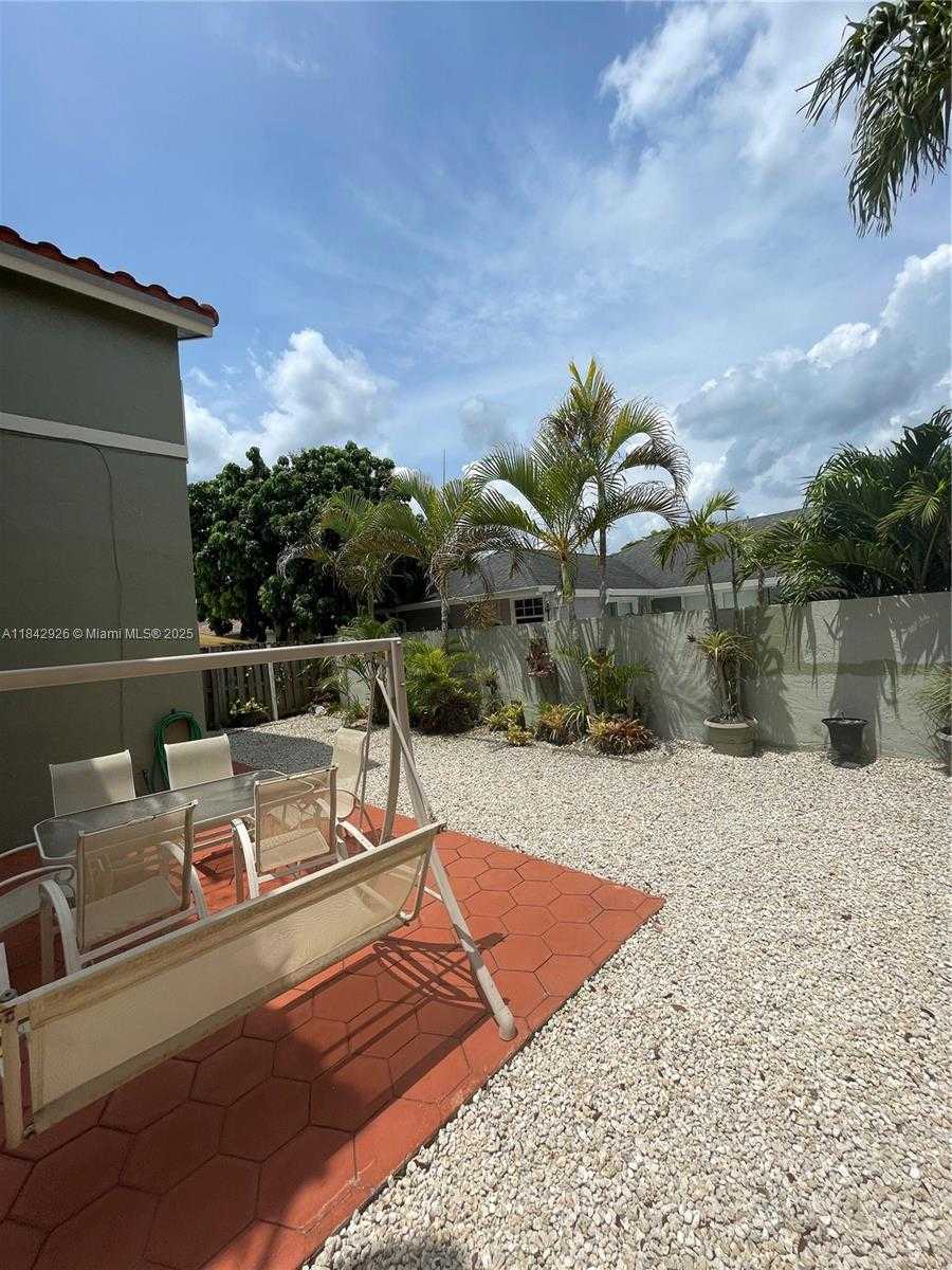 Small Image of 10290 SOUTH WEST 139TH CT, Miami Number 42