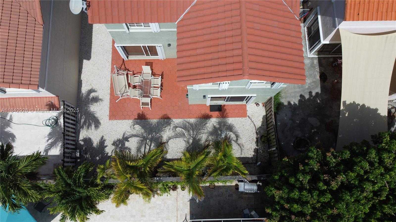 Small Image of 10290 SOUTH WEST 139TH CT, Miami Number 5