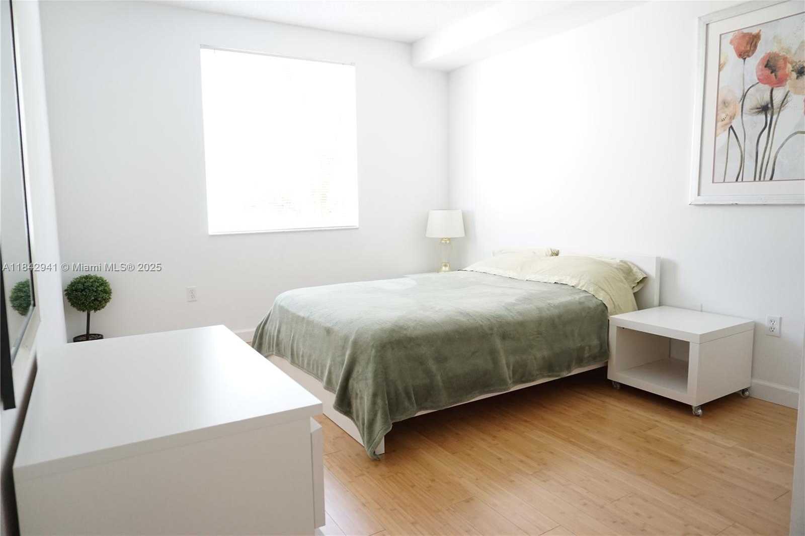 Small Image of 17100 NORTH BAY RD #1510, Sunny Isles Beach Number 15