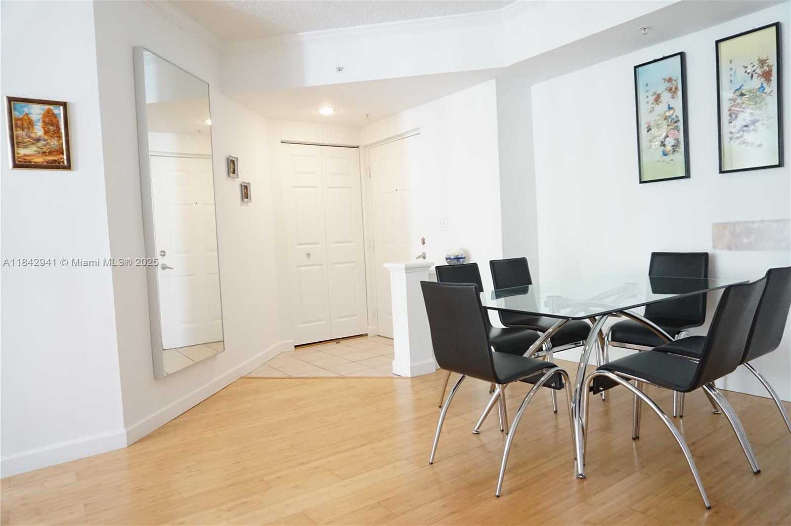Small Image of 17100 NORTH BAY RD #1510, Sunny Isles Beach Number 2