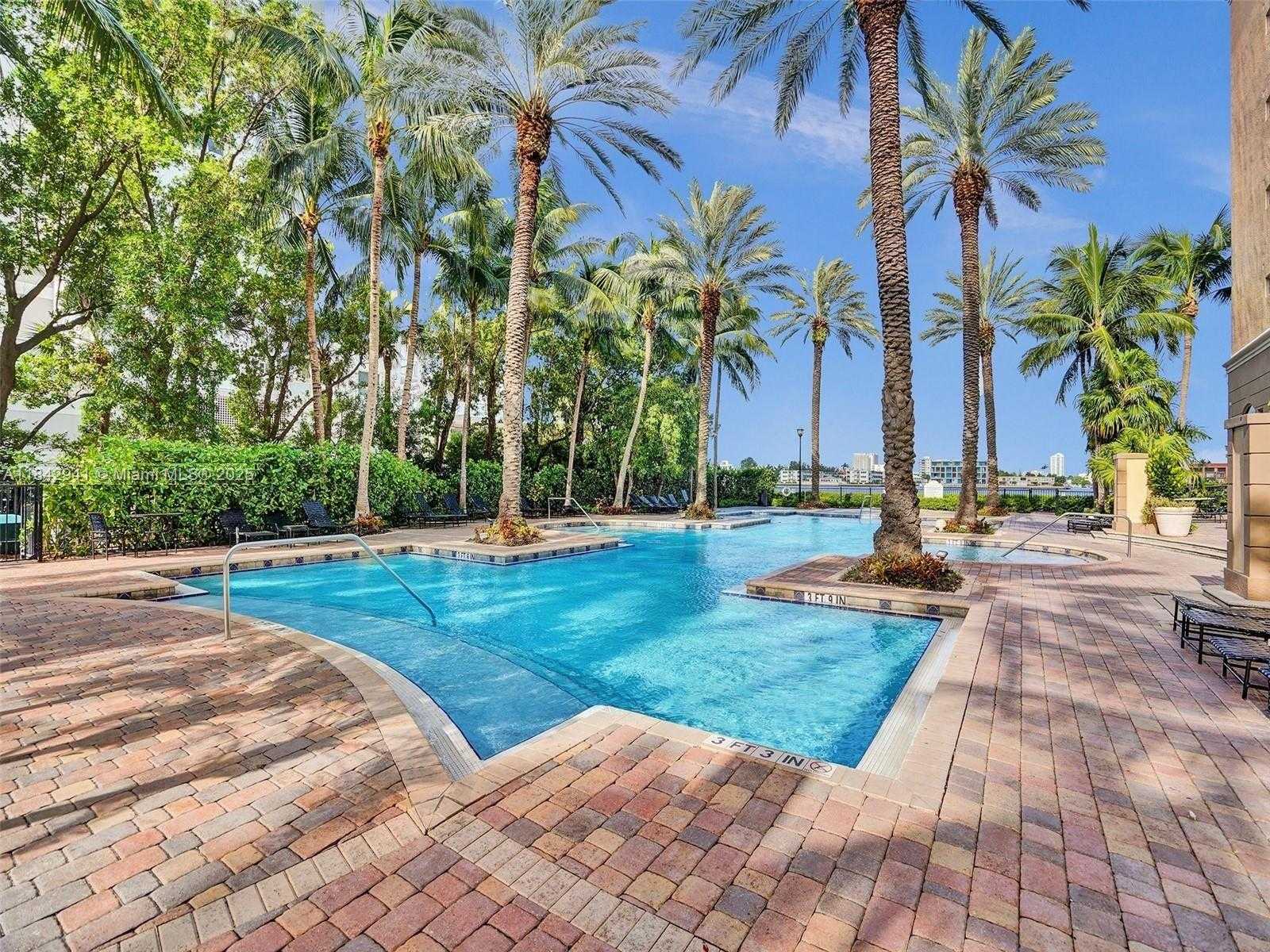 Small Image of 17100 NORTH BAY RD #1510, Sunny Isles Beach Number 21