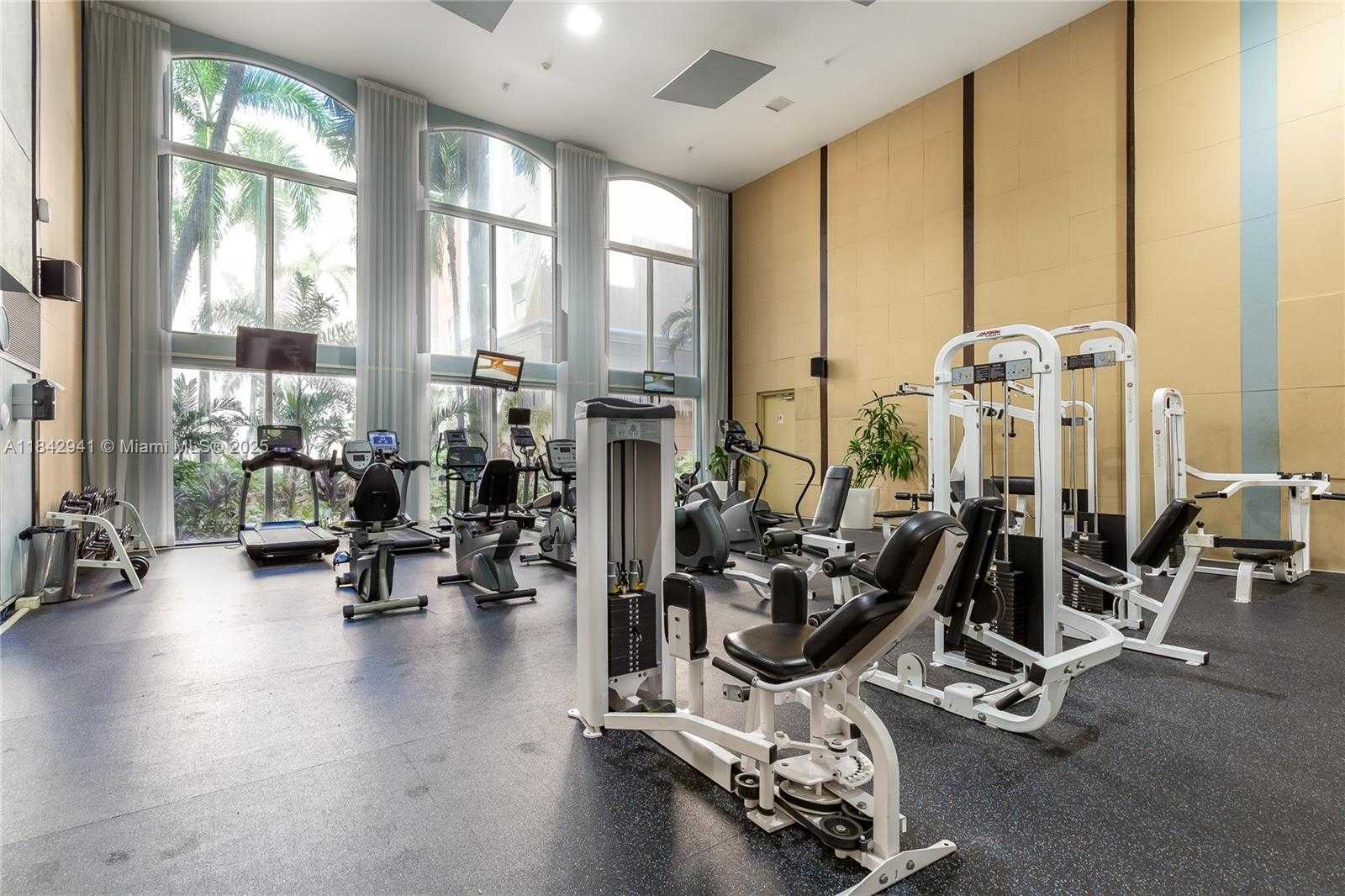 Small Image of 17100 NORTH BAY RD #1510, Sunny Isles Beach Number 27