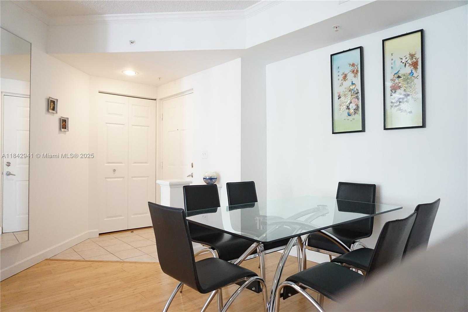 Small Image of 17100 NORTH BAY RD #1510, Sunny Isles Beach Number 3