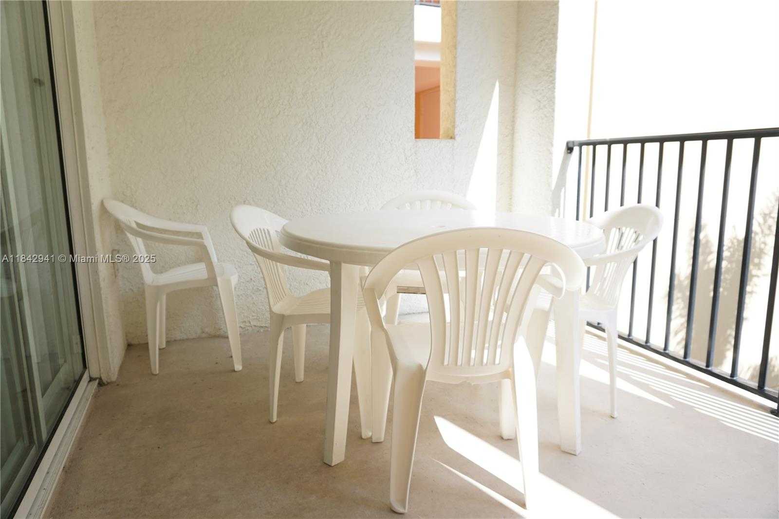 Small Image of 17100 NORTH BAY RD #1510, Sunny Isles Beach Number 9