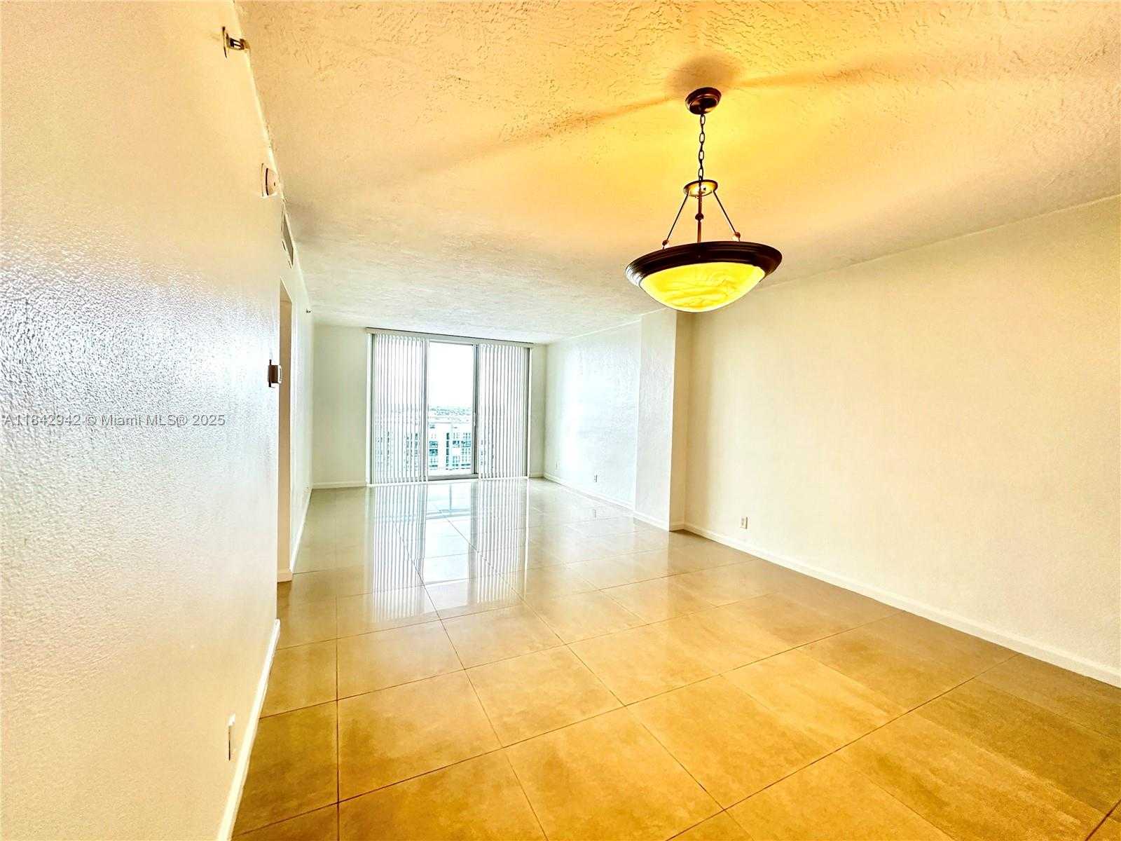 Small Image of 3000 SOUTH OCEAN DR #1208, Hollywood Number 12