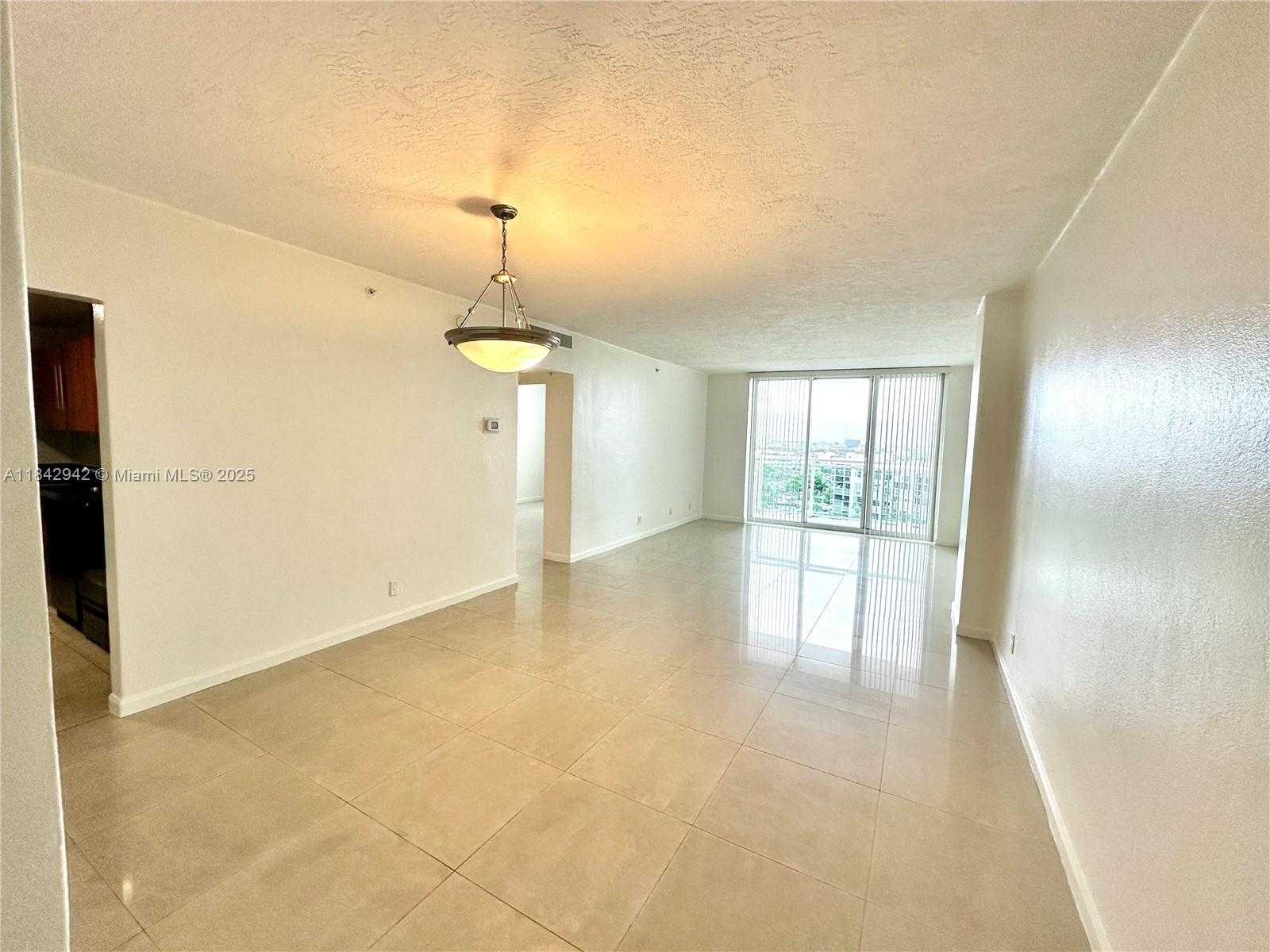 Small Image of 3000 SOUTH OCEAN DR #1208, Hollywood Number 8