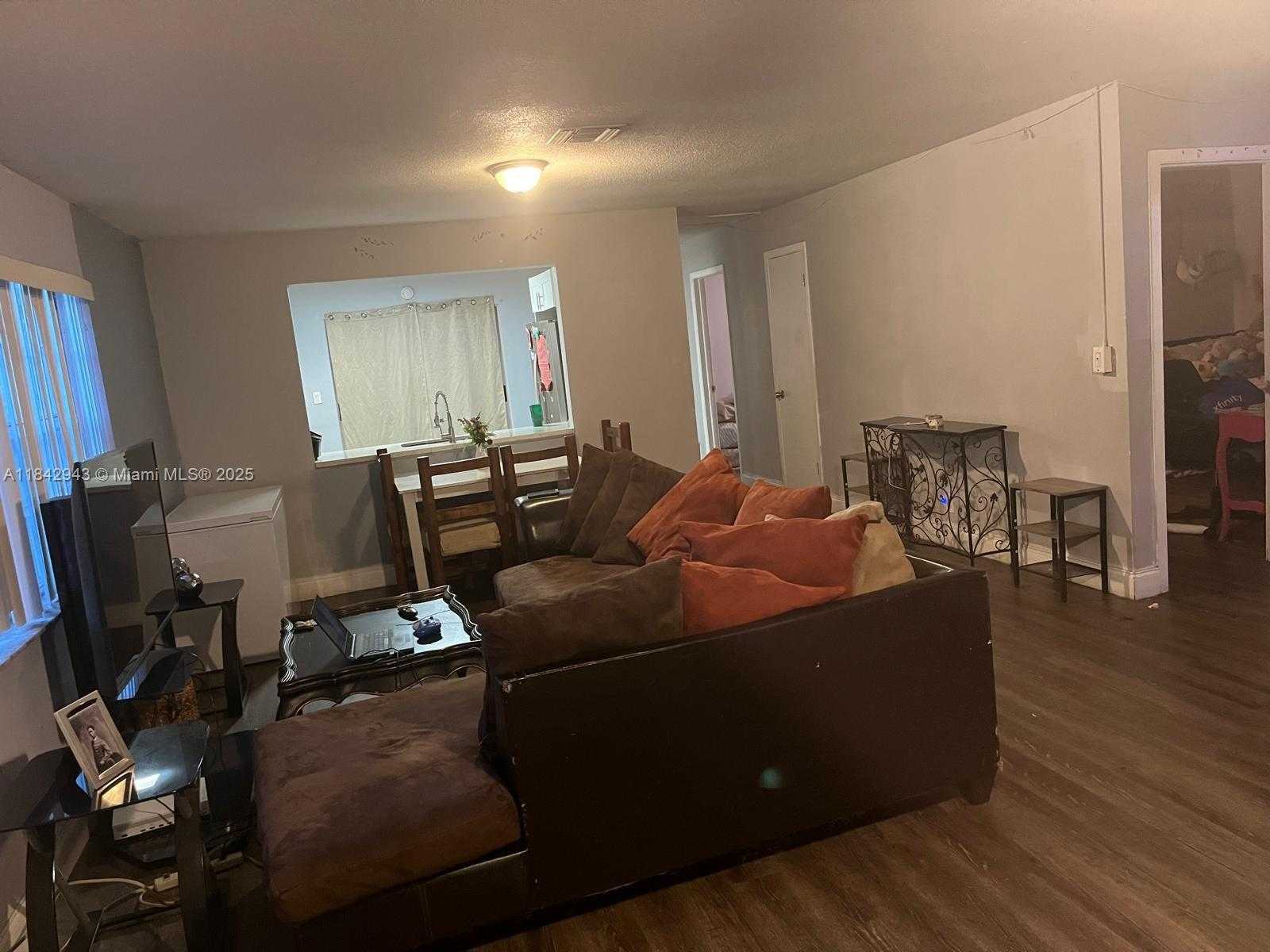 Small Image of 1101 GRANT ST, West Palm Beach Number 2